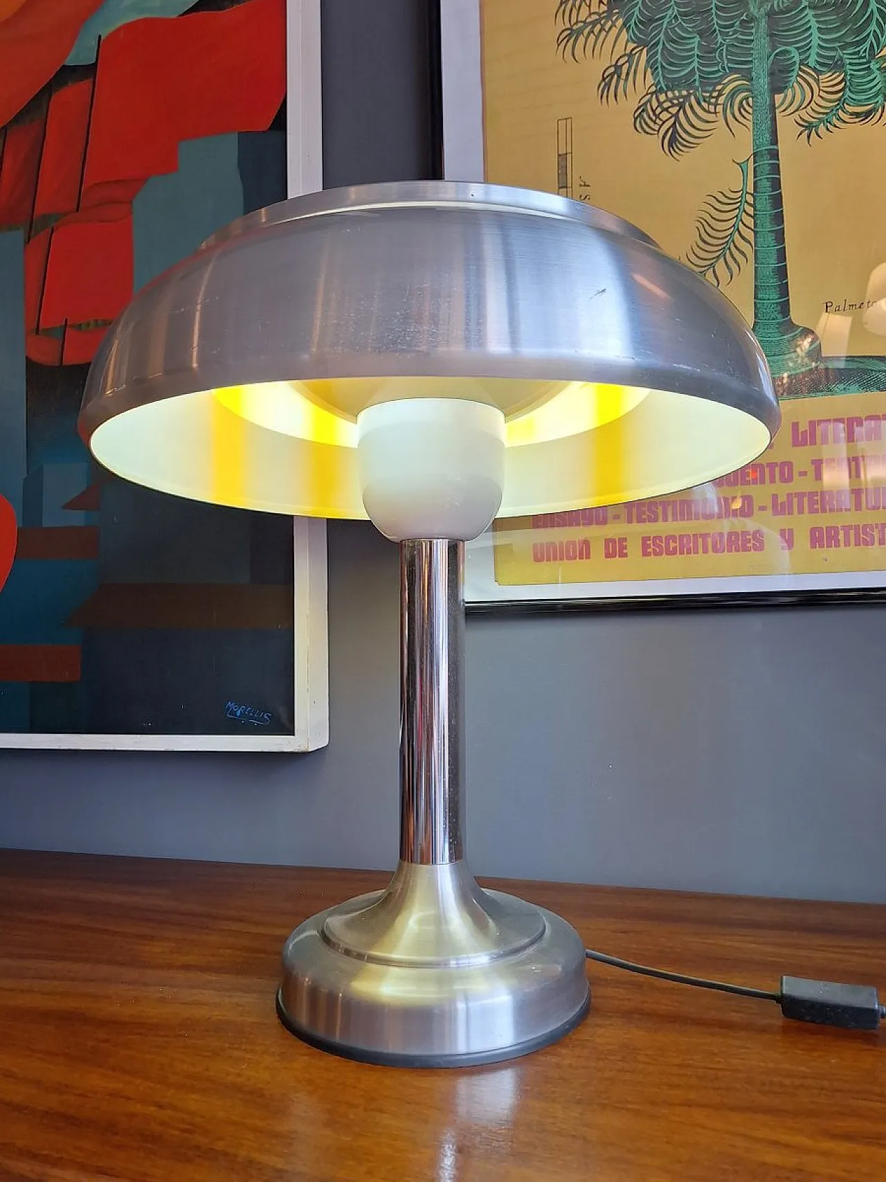 Table lamp in aluminum and enameled metal, 1970s 5