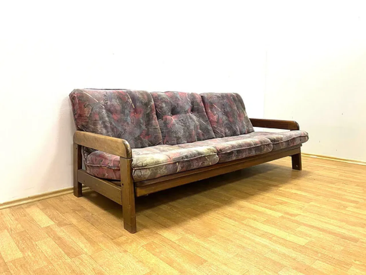 Divano retrò con struttura in legno massello, anni '70 2