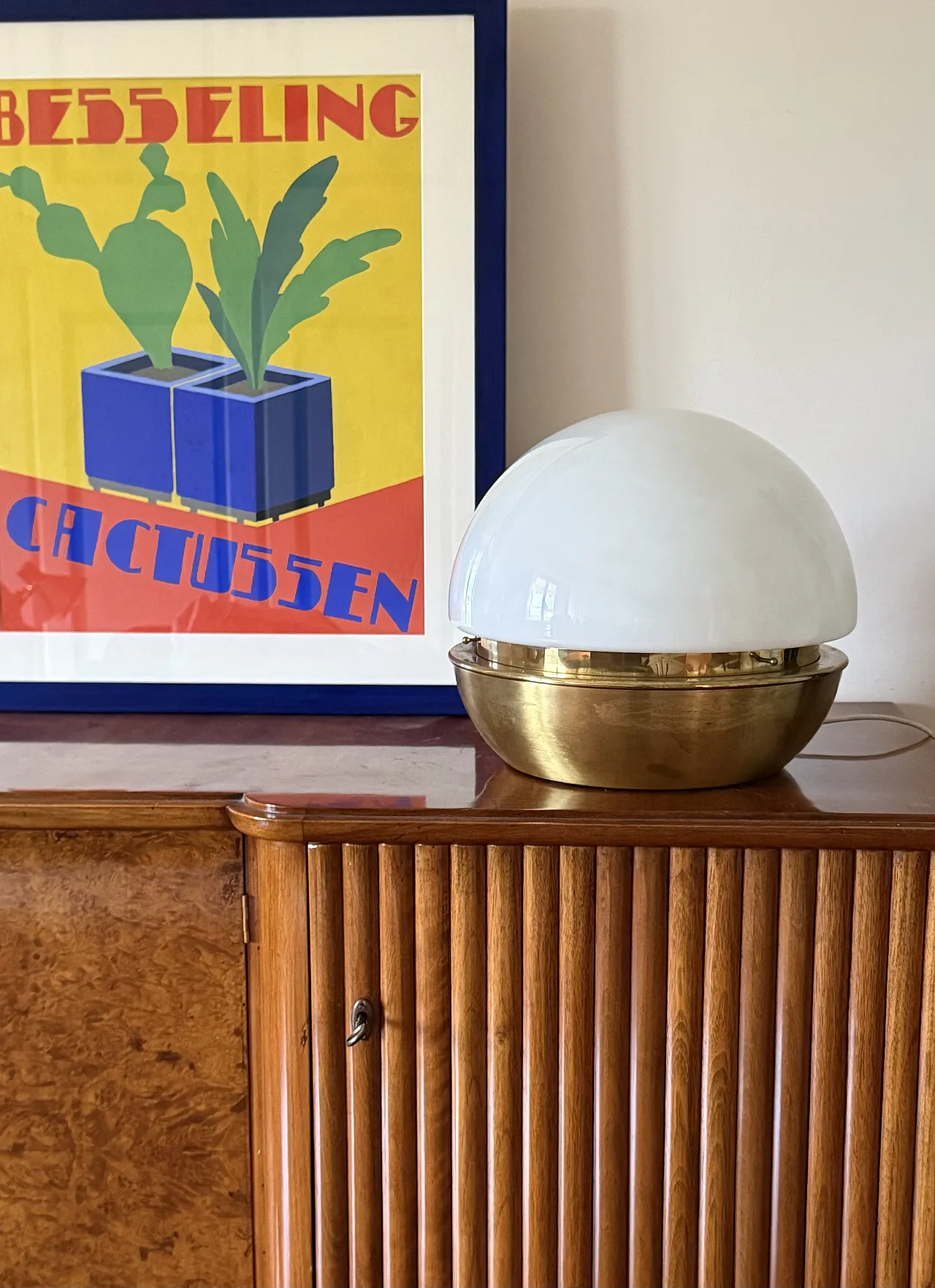 Midcentury brass opaline glass lamp, Italy, Italy 1970s 4