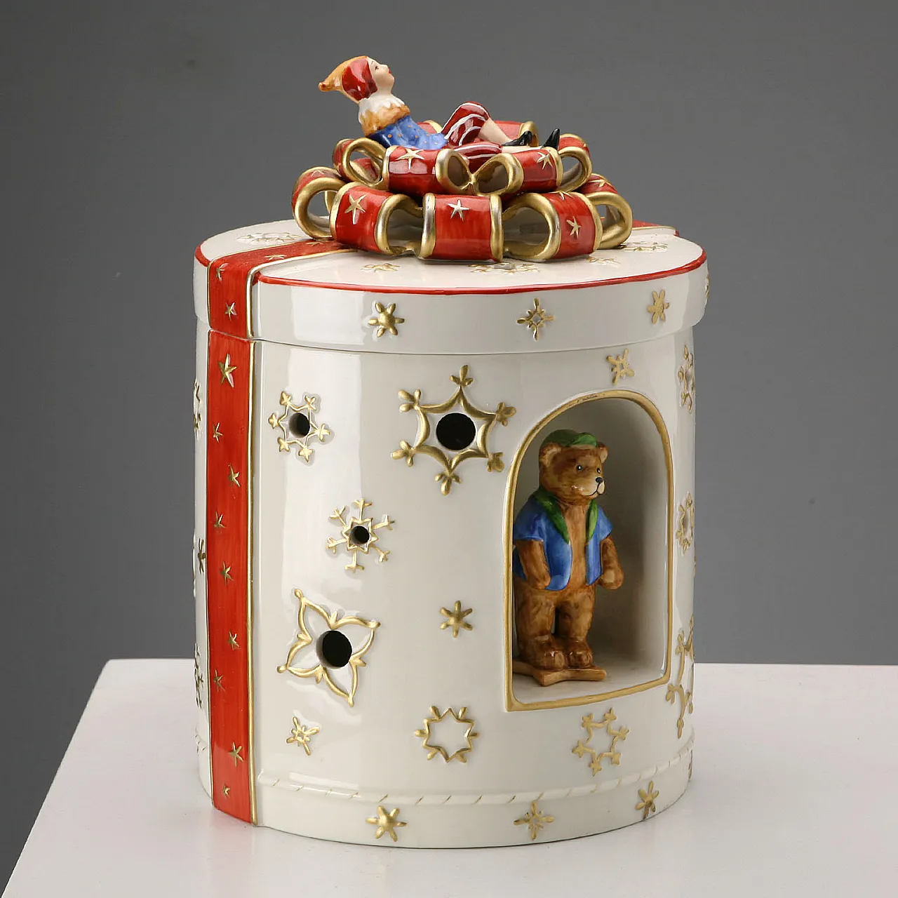 Villeroy & Boch porcelain music box, 20th century 1
