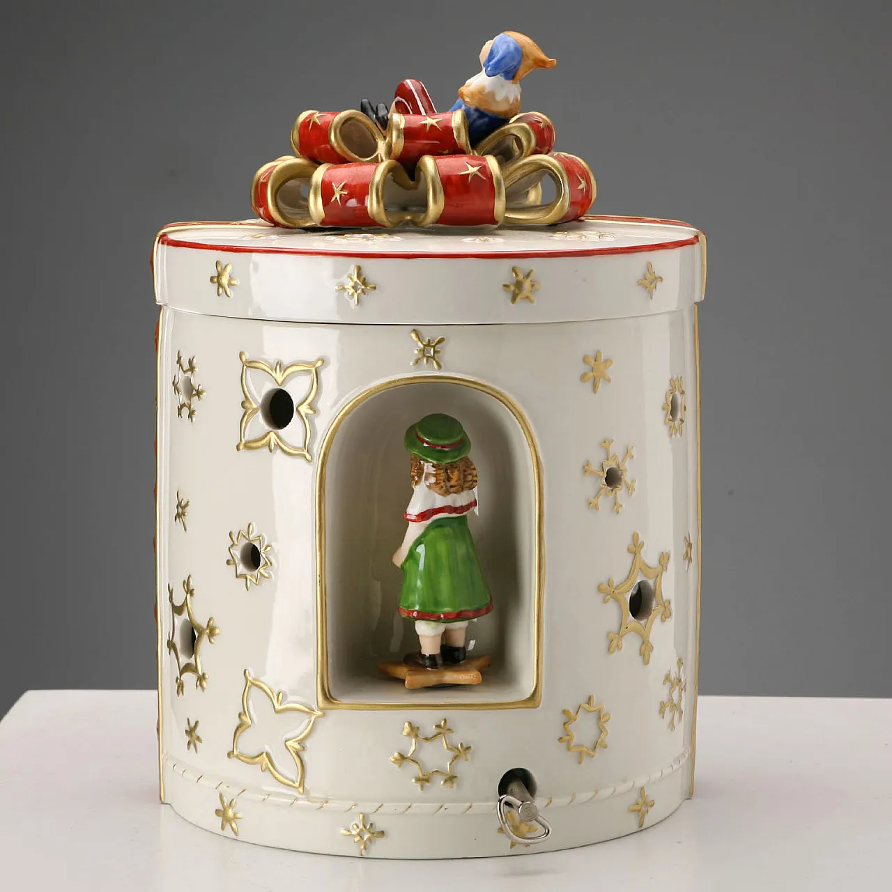 Villeroy & Boch porcelain music box, 20th century 8