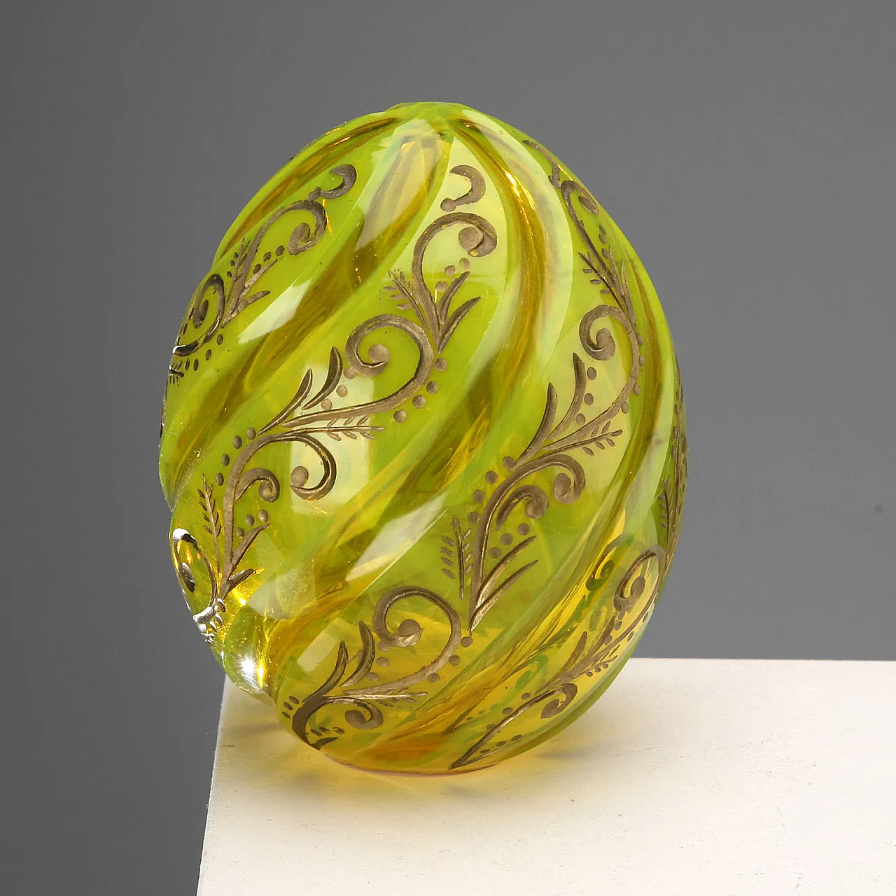 4 Glass eggs in faberge style, 20th century 5