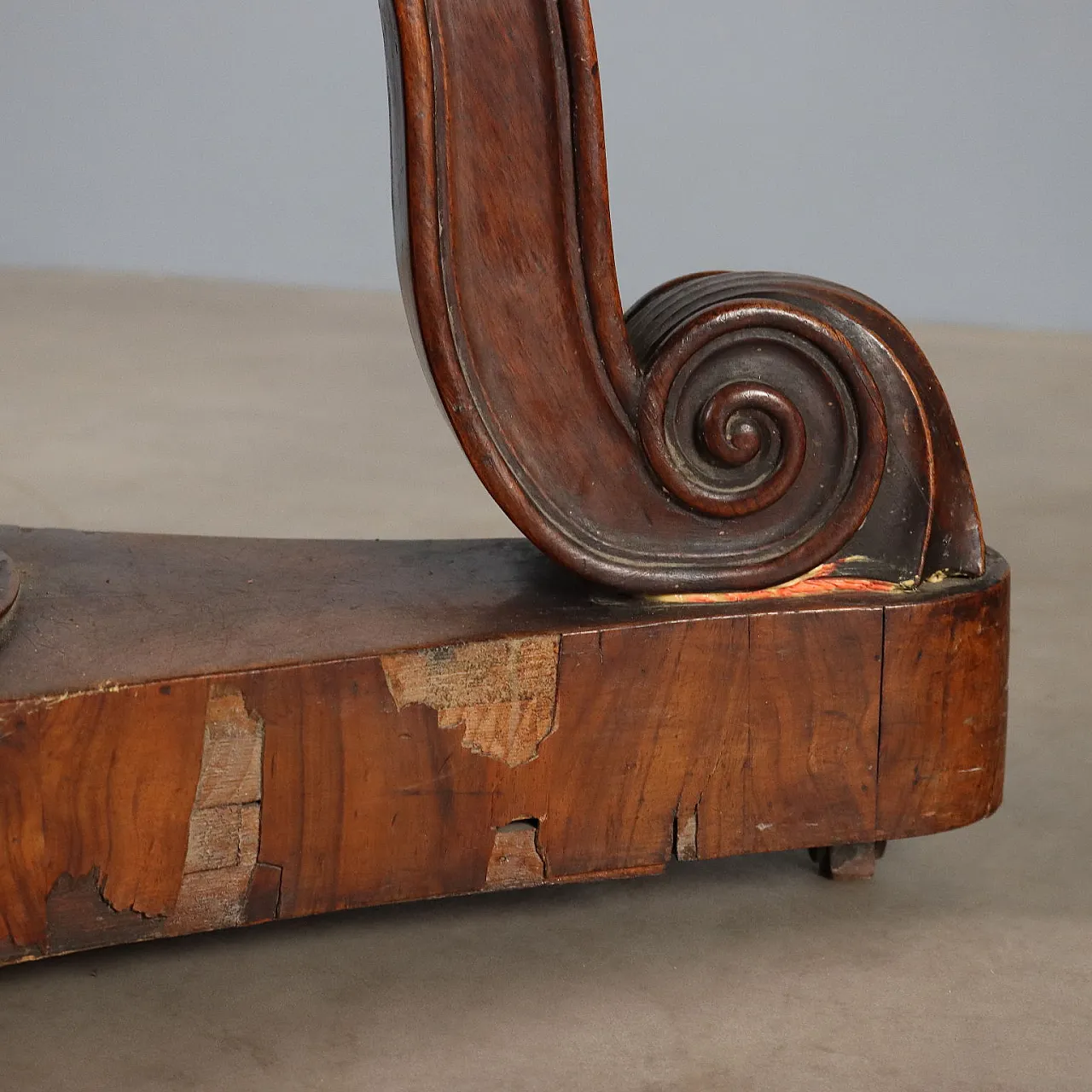 Louis Philippe table in walnut, 19th century 9