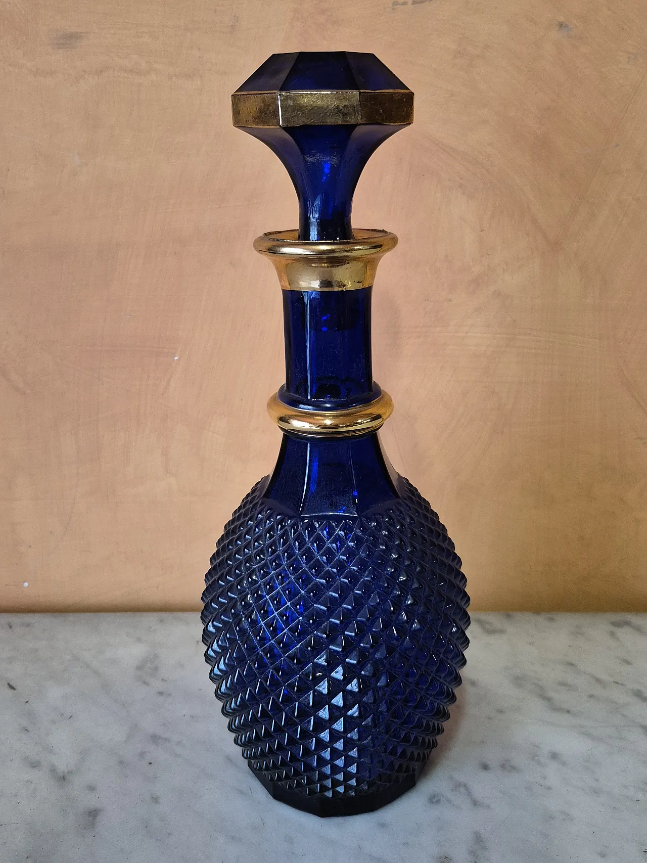 Bottiglia in vetro blu, Murano, tardo '900 2