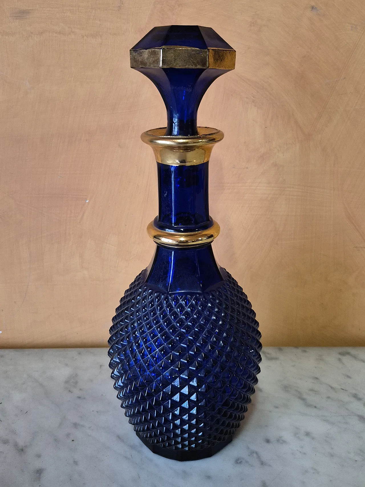 Bottiglia in vetro blu, Murano, tardo '900 3