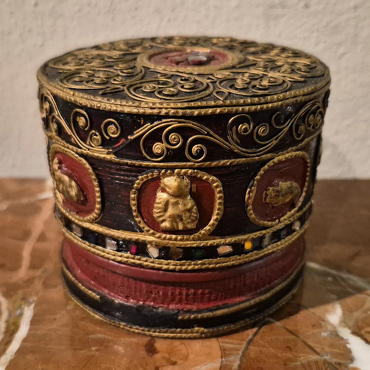 Scatola in lacca con decorazioni animali, '800 2