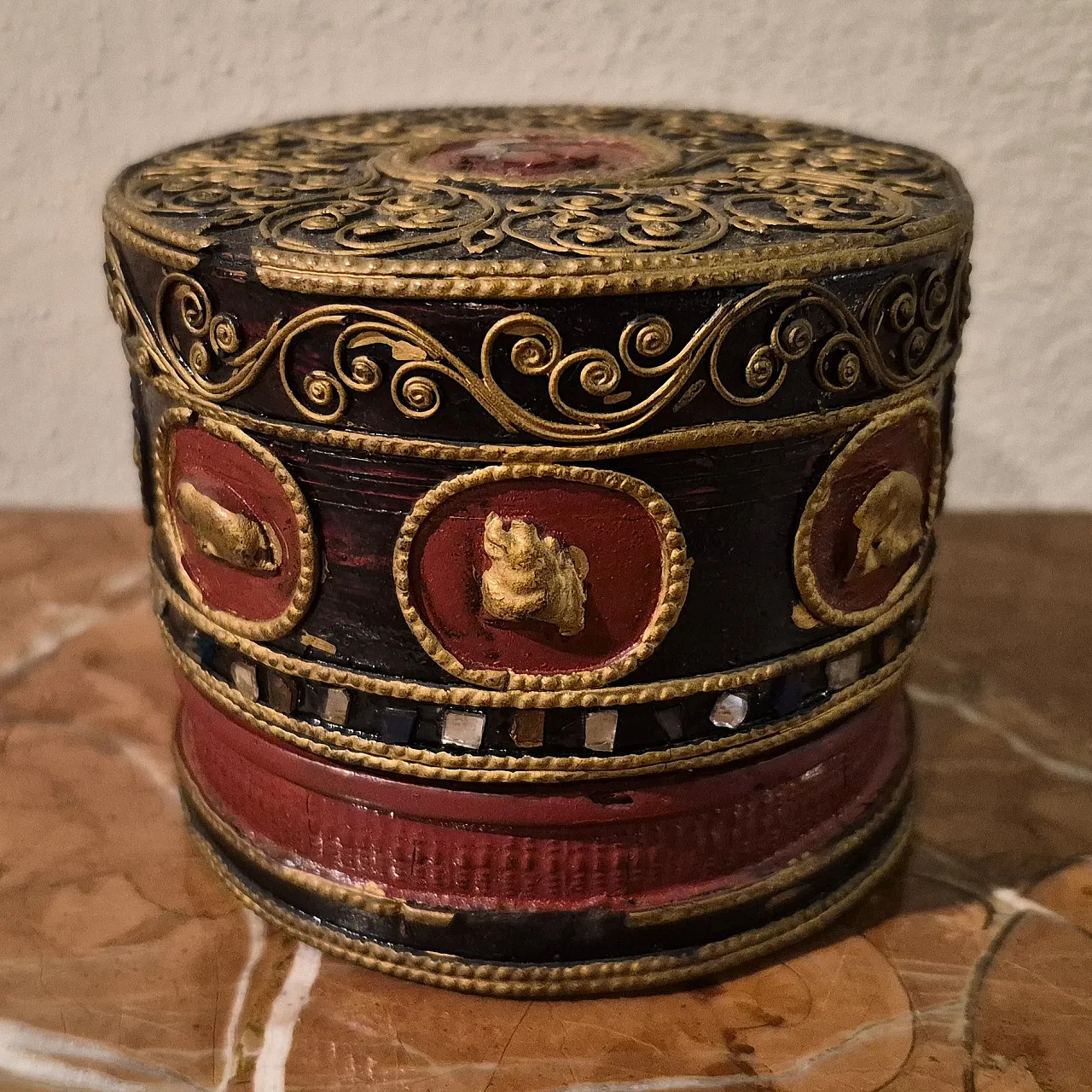 Scatola in lacca con decorazioni animali, '800 4