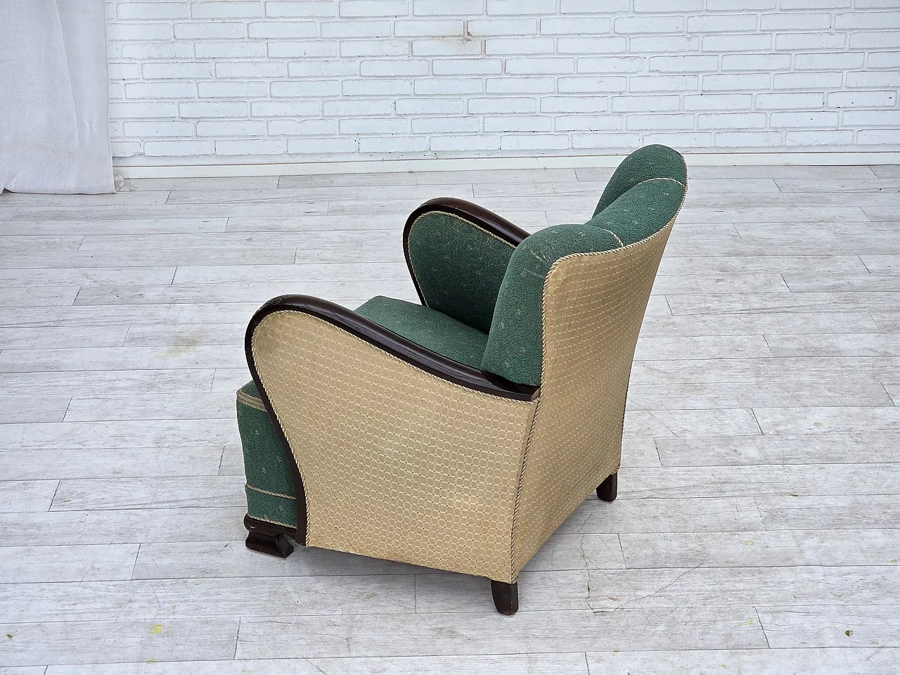 Anni '60, poltrona danese, arredamento in lana verde e beige. 13