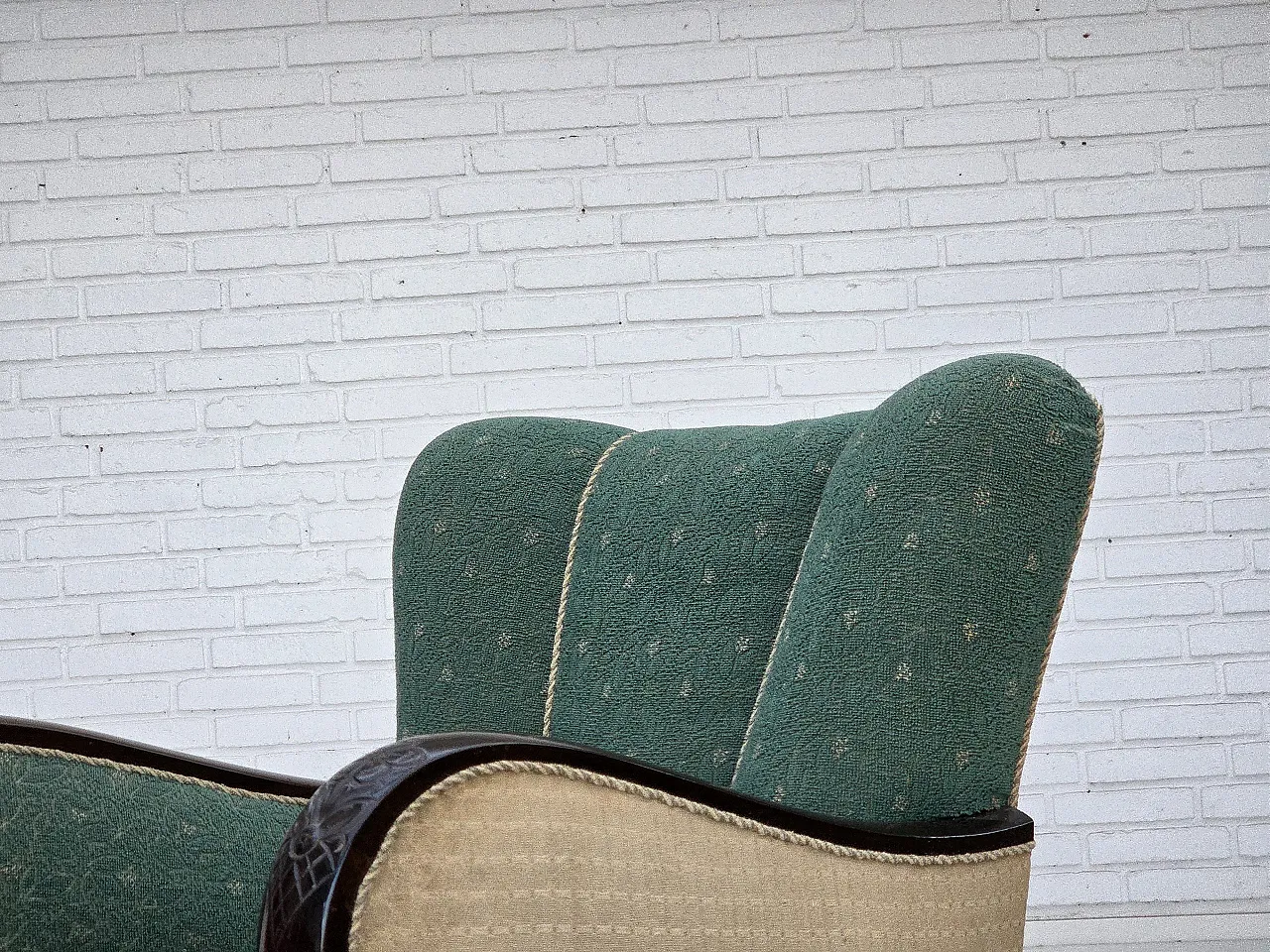 Anni '60, poltrona danese, arredamento in lana verde e beige. 16