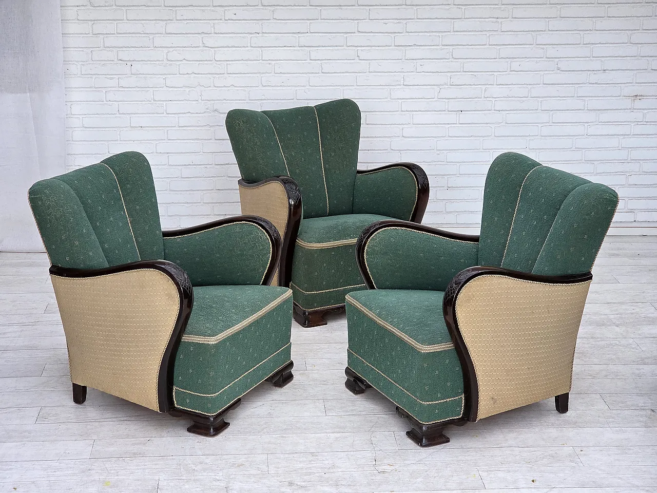 Anni '60, poltrona danese, arredamento in lana verde e beige. 22