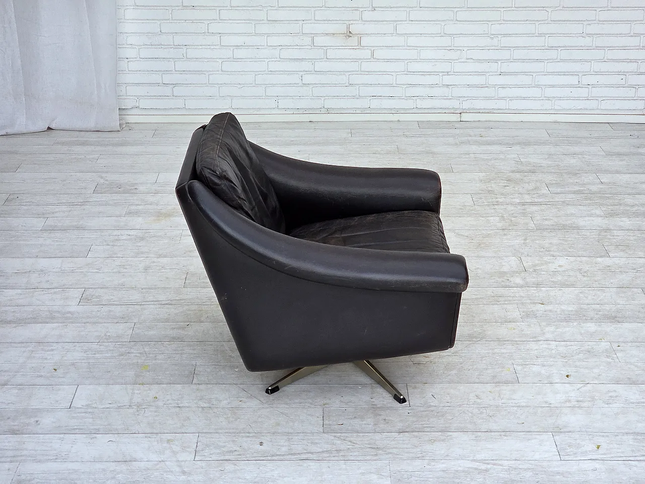 Anni '60, poltrona girevole danese di Aage Christensen, pelle per mobili. 8