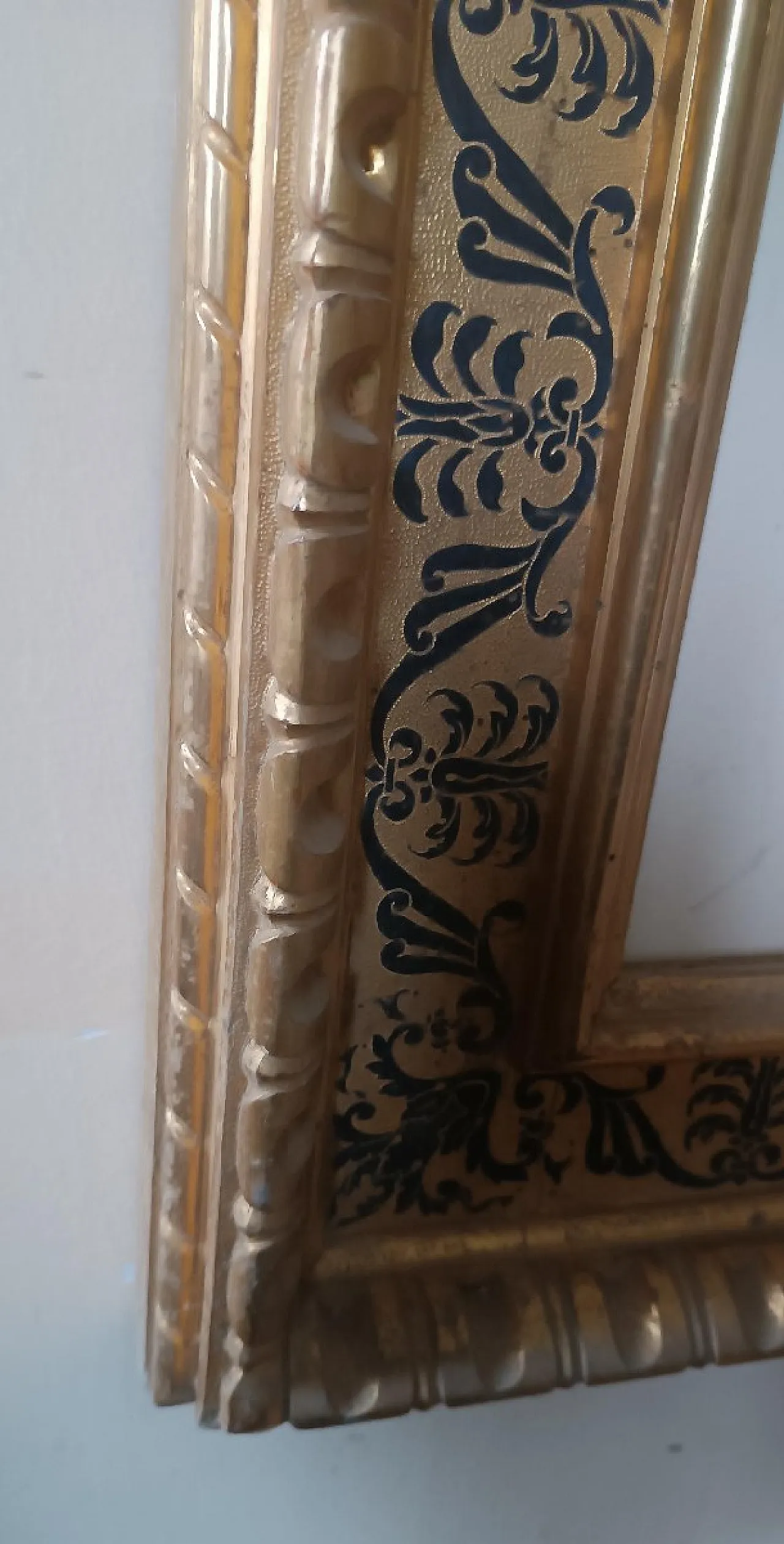 Gilded wooden frame, 19th century 10