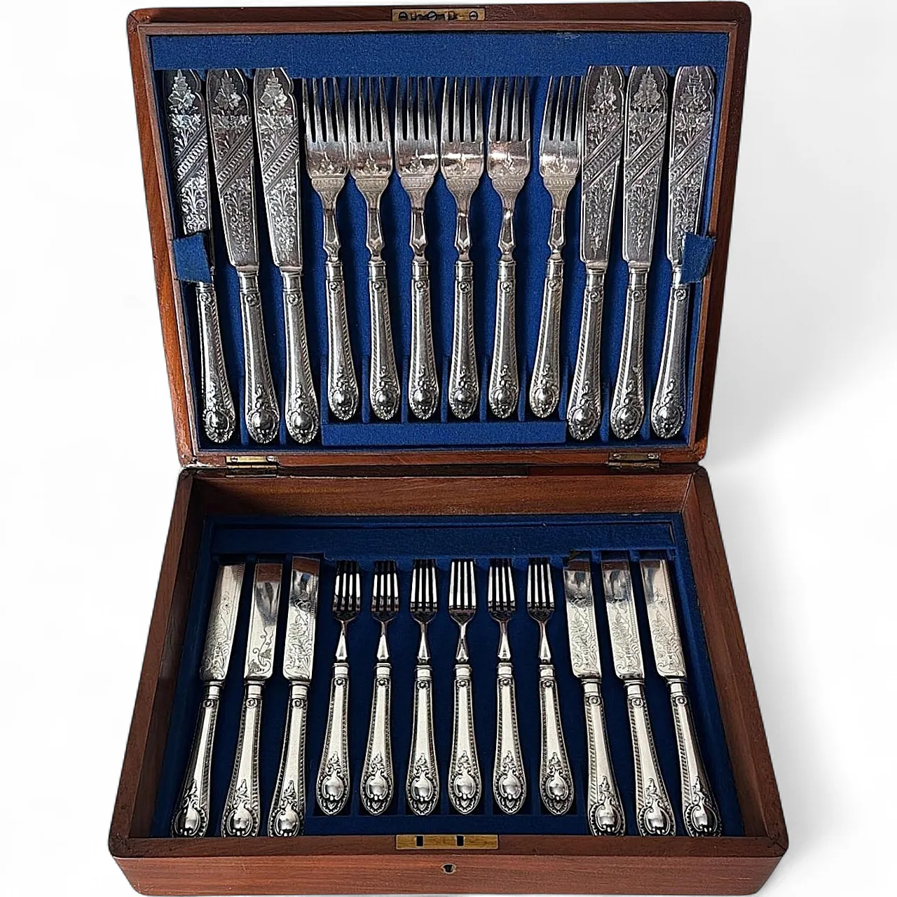 Wooden box with a complete silver-plated flatware, 19th century 20