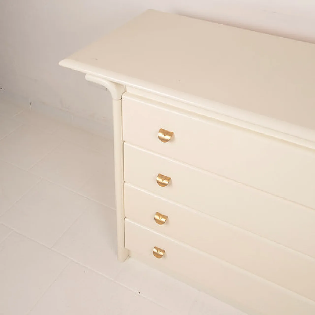 Cream lacquered chest of drawers by Pierre Cardin, 1980s 13
