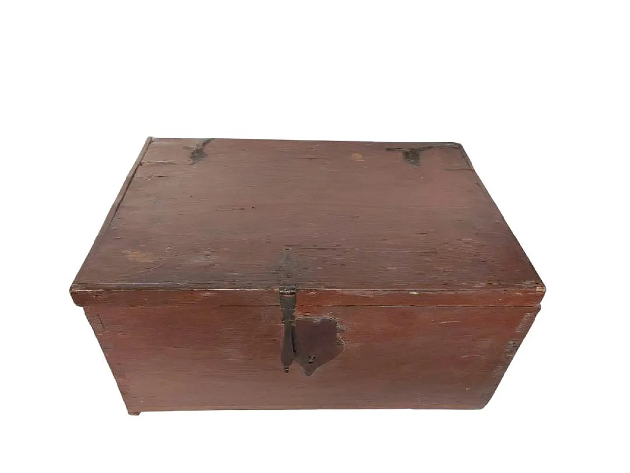 Red lacquered wooden box, late 17th century 2
