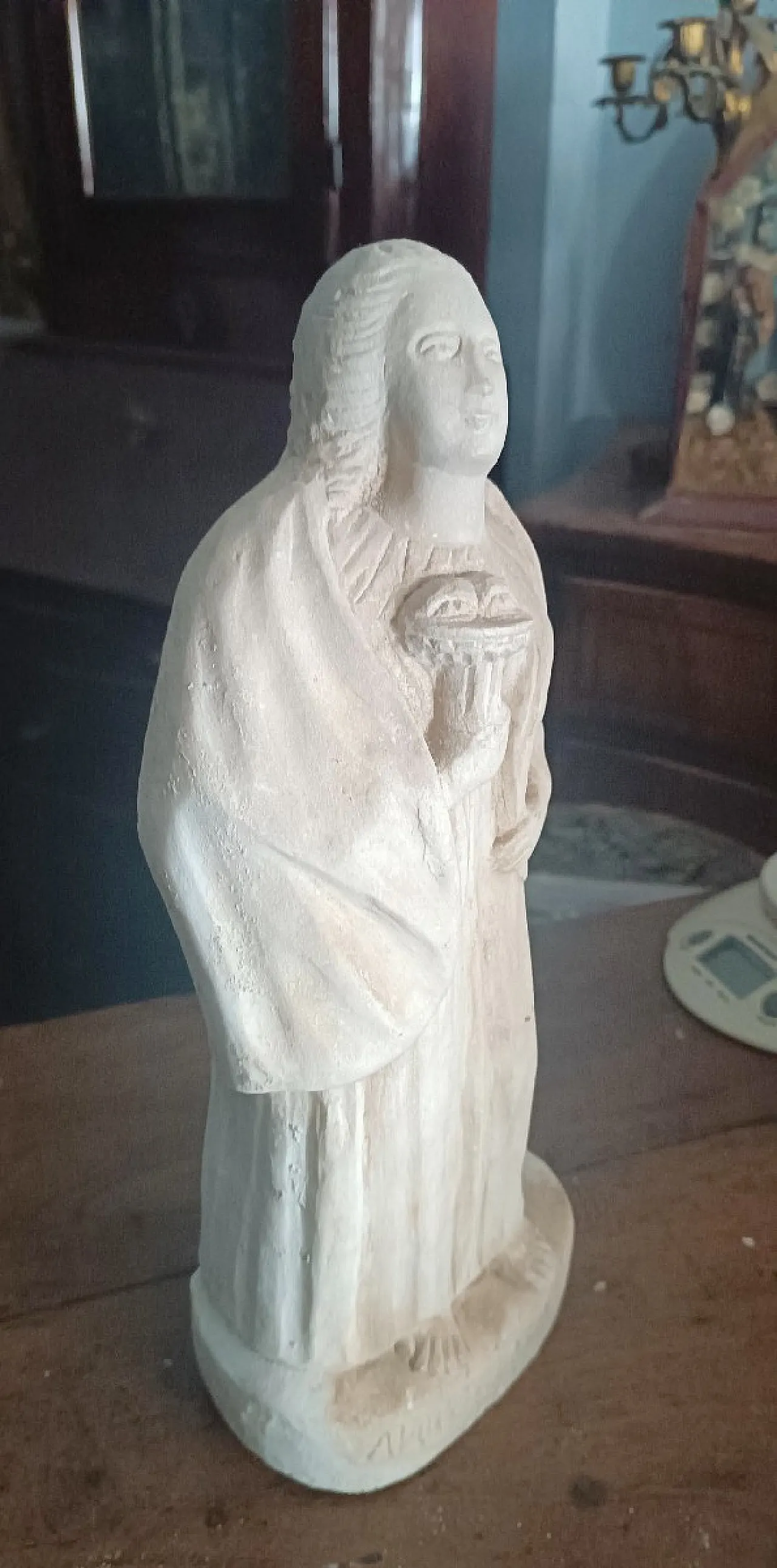 Saint Lucy, marble sculpture, 18th century 2