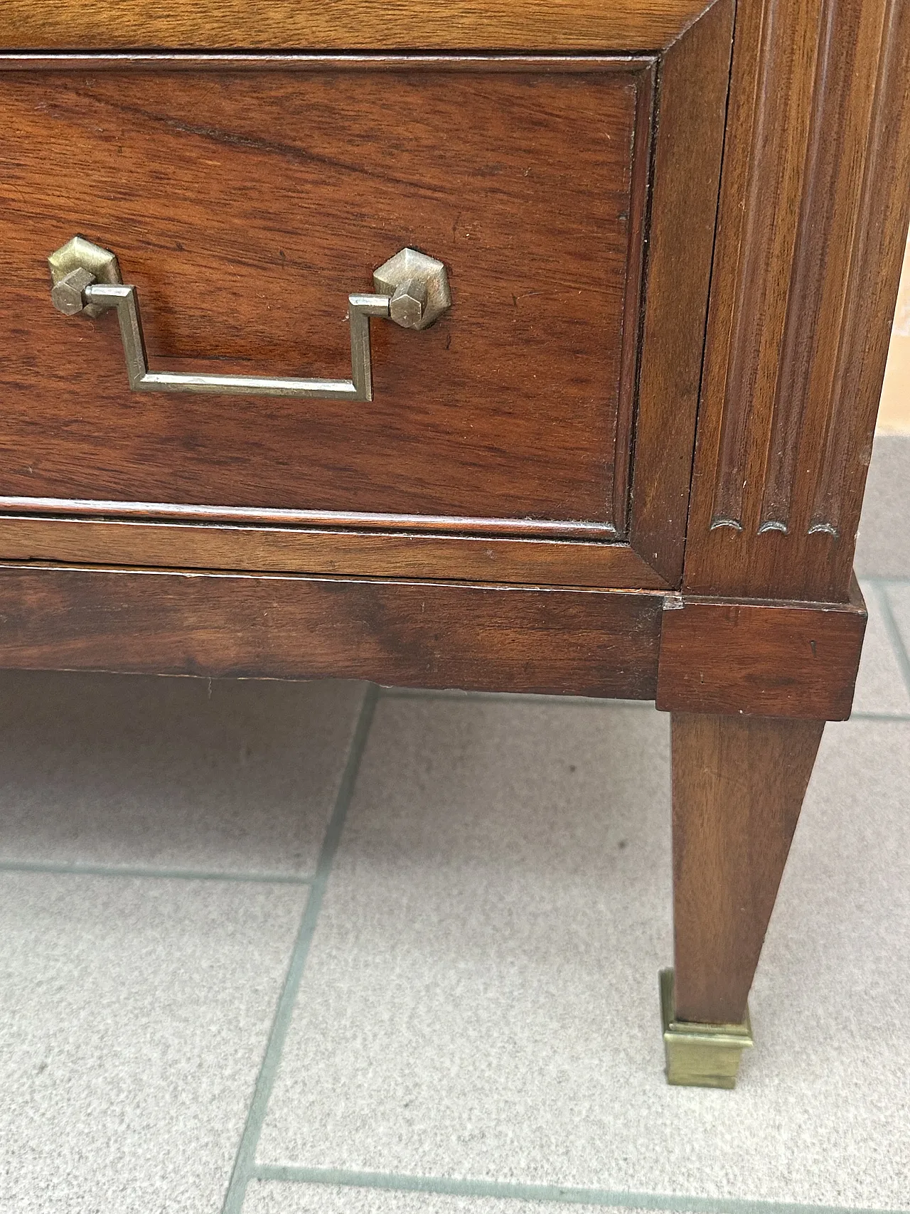 Settimanile Luigi XVI a 5 cassetti in mogano, bronzi, Francia,metà‘800 12