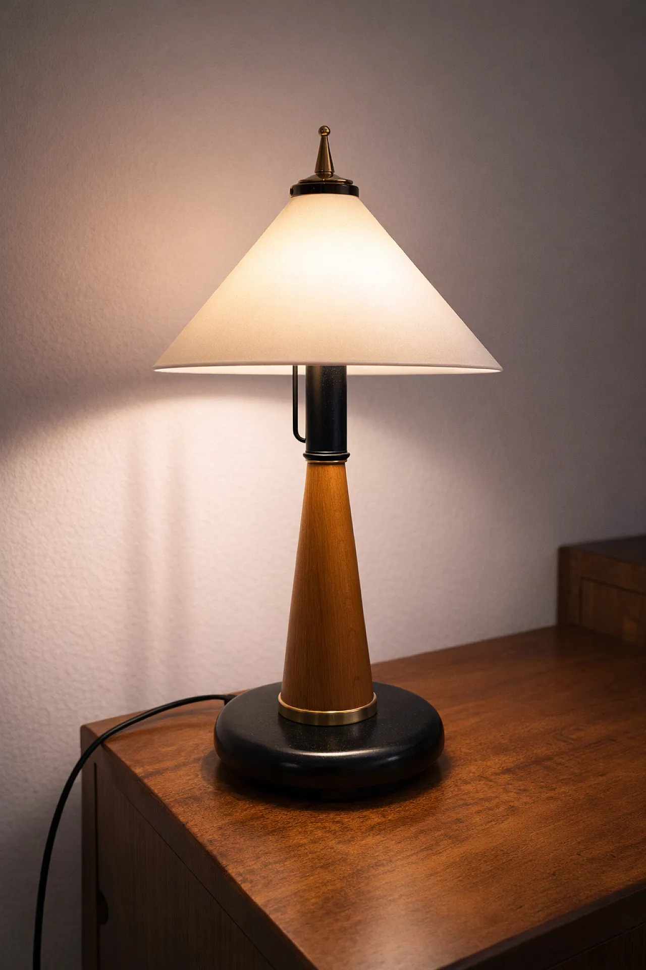 Jolly pair of table lamps, 1970s 5