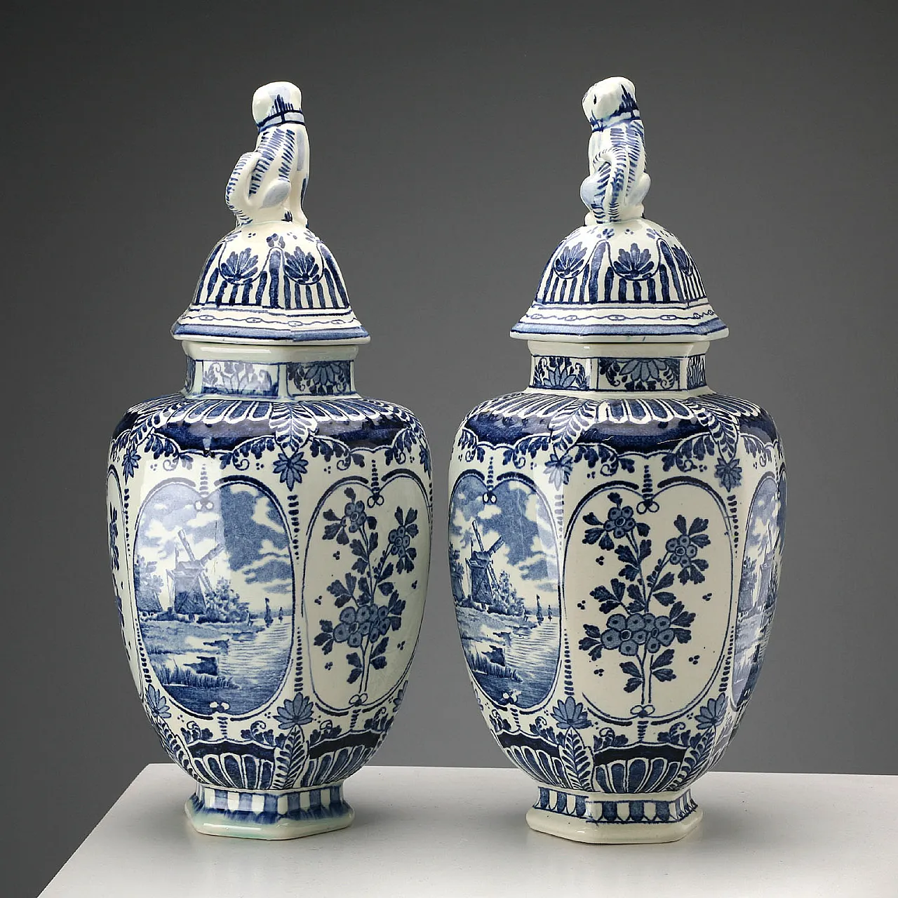 Coppia di vasi in ceramica delfts, '900 4