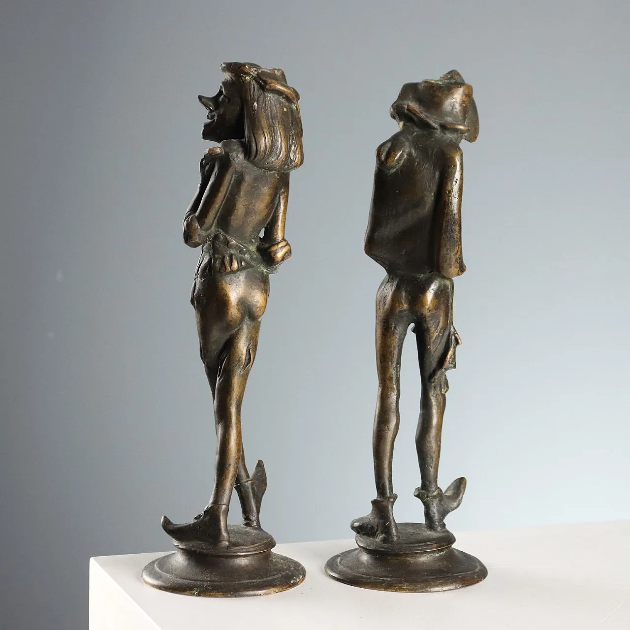 Coppia di suonatori portacandela in bronzo, '900 9