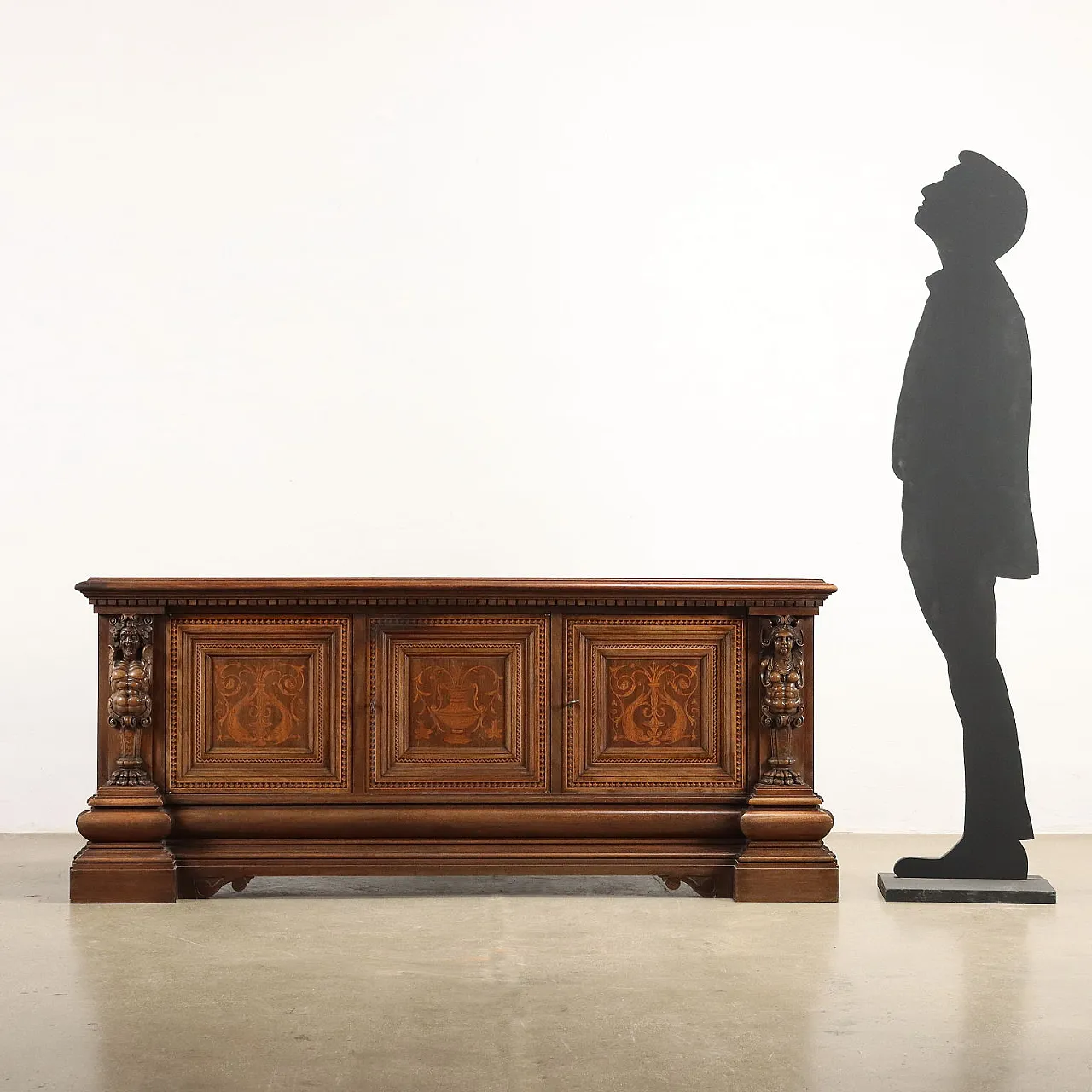 Mobile Neorinascimentale in legno di noce, '900 3