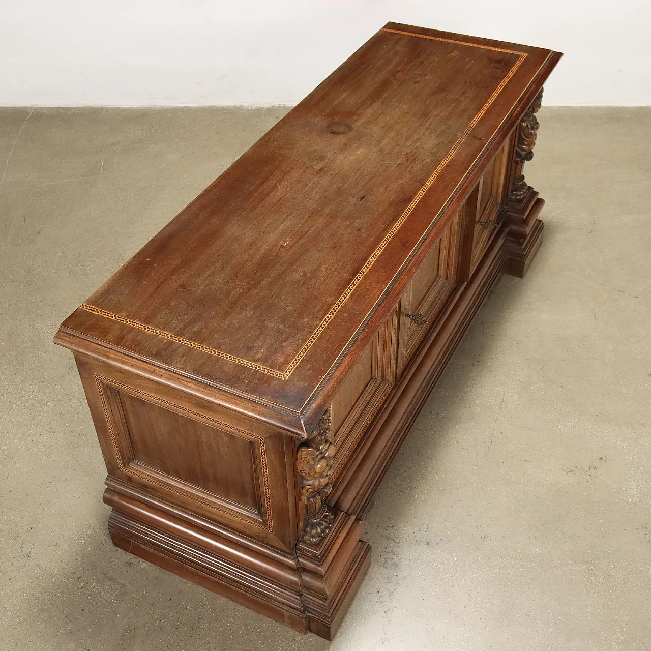 Mobile Neorinascimentale in legno di noce, '900 10