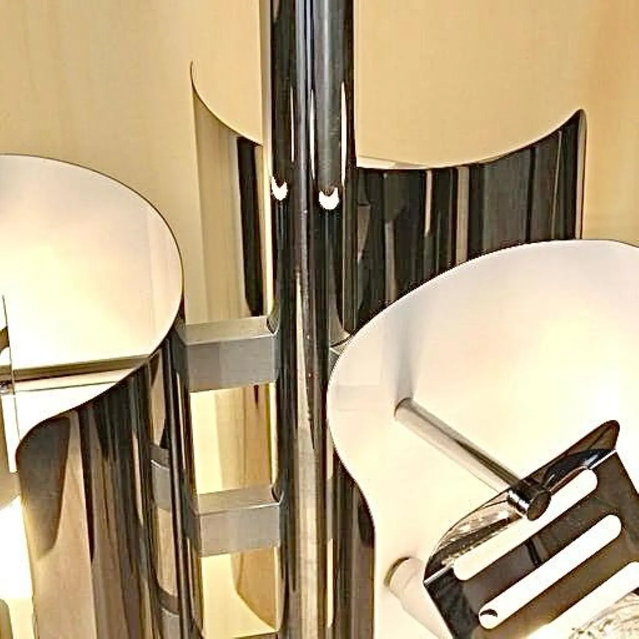 Lampada a sospensione Space Age cromata di AV Mazzega, anni '70 7