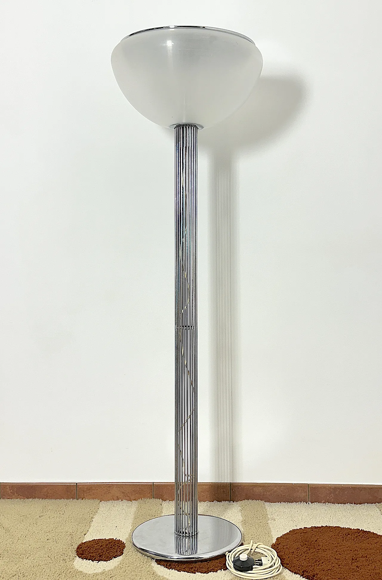 Lampada da terra Moana di Luigi Massoni per Harvey Guzzini, anni '70 1