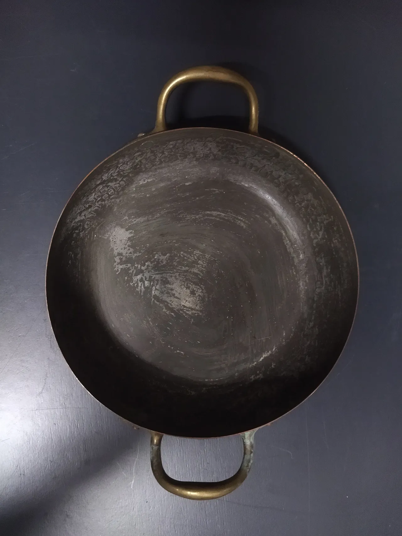 Large copper saucepan 5