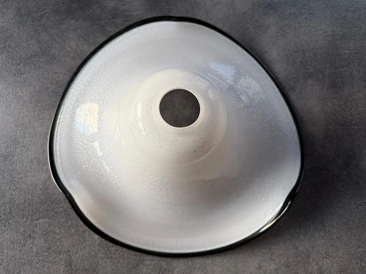 Pendente in vetroWavy Hat, anni '60 6