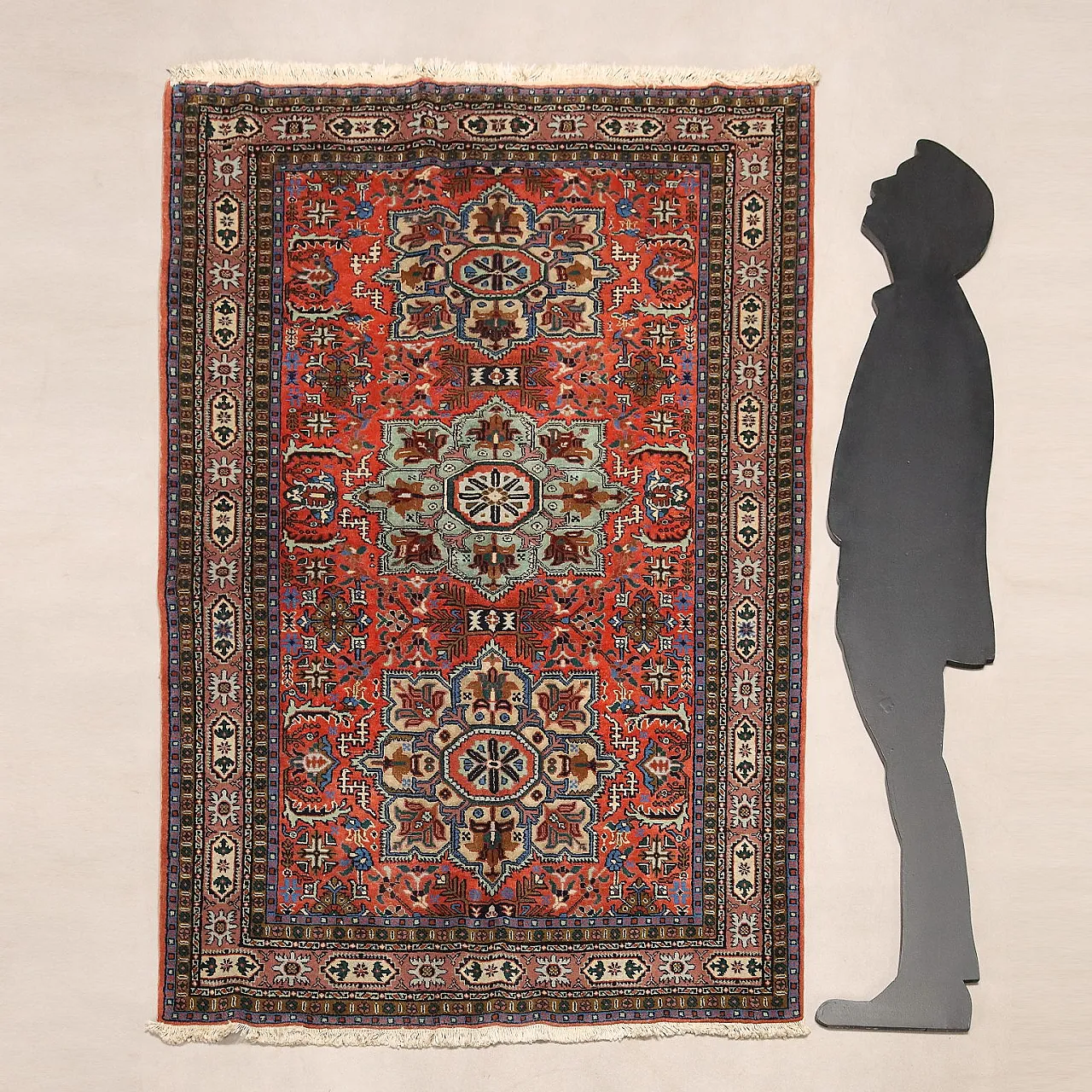 Hand-knotted rug, fine knotting, cotton, wool, and silk, 20th century 2