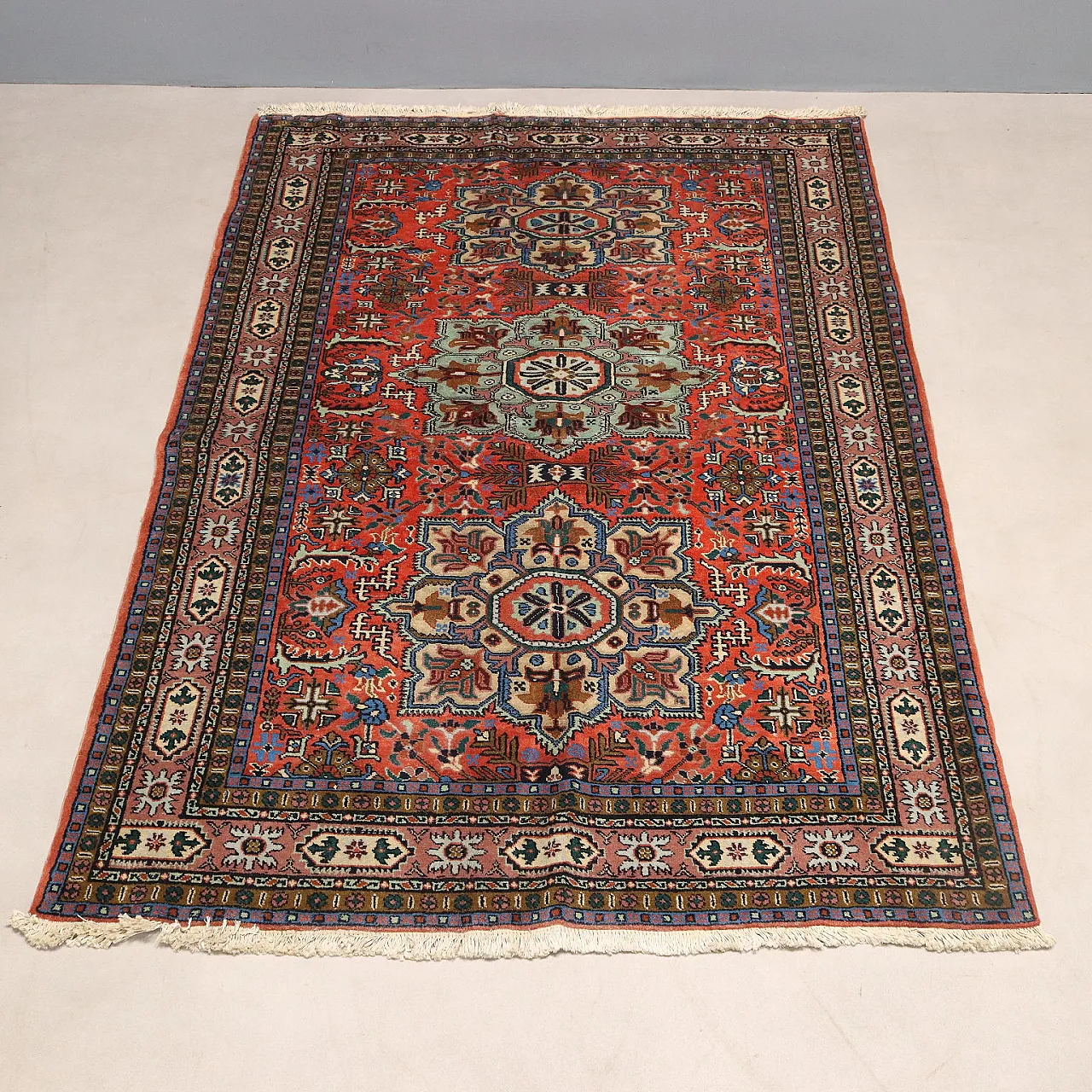 Hand-knotted rug, fine knotting, cotton, wool, and silk, 20th century 3