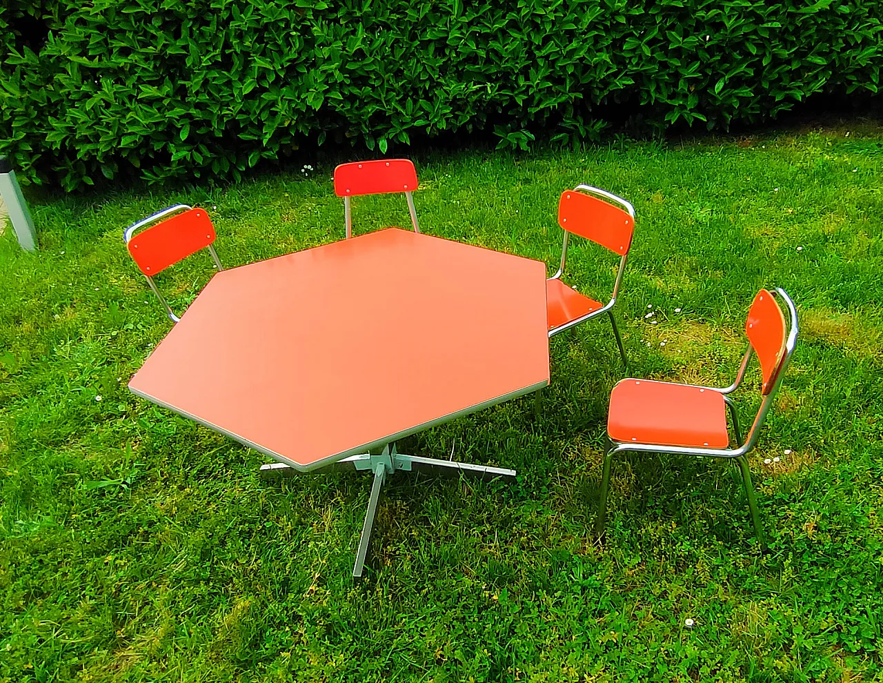 Formica kindergarten table with 4 chairs, 1960s 8