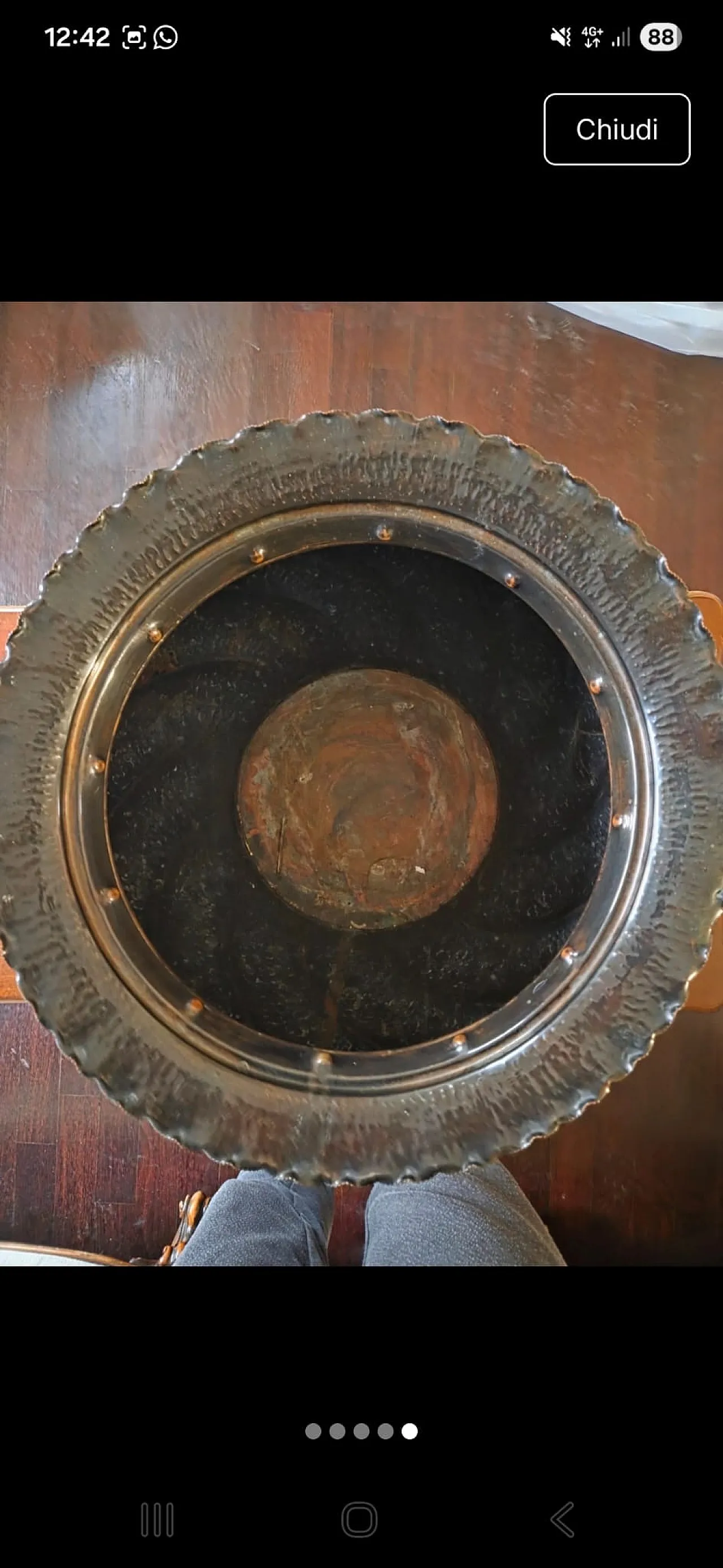 Porta vaso per pianta ornamentale in rame martellato, anni '60 4