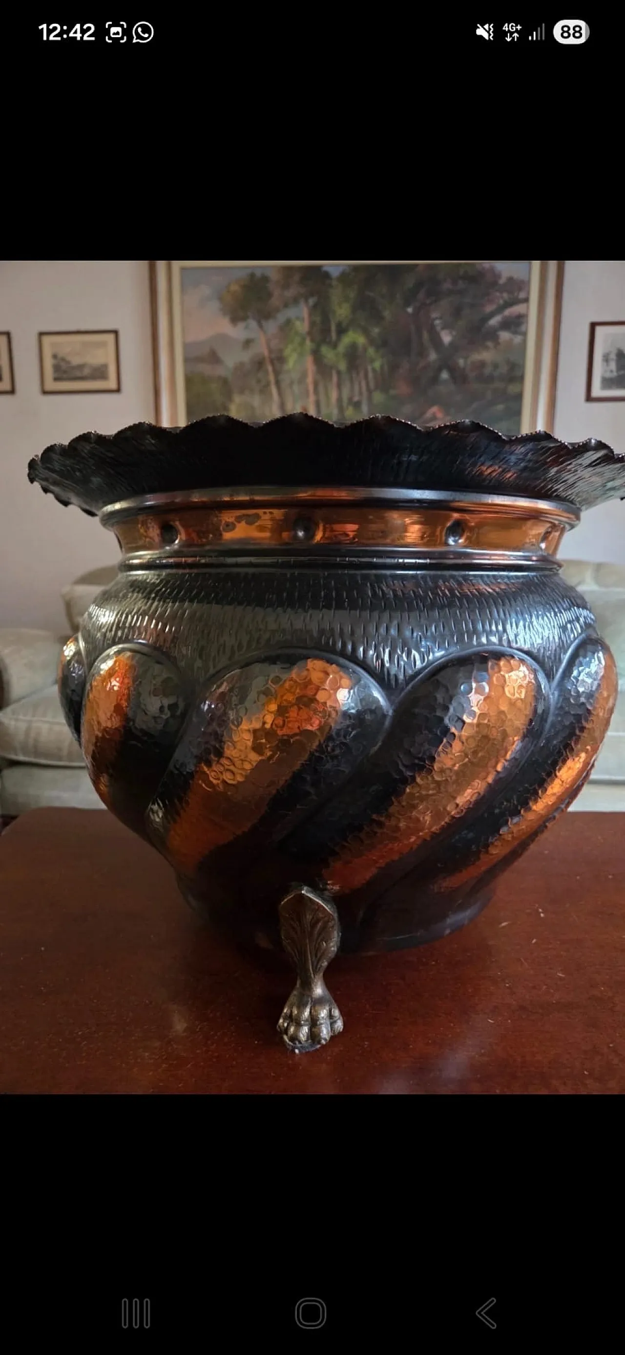 Porta vaso per pianta ornamentale in rame martellato, anni '60 5