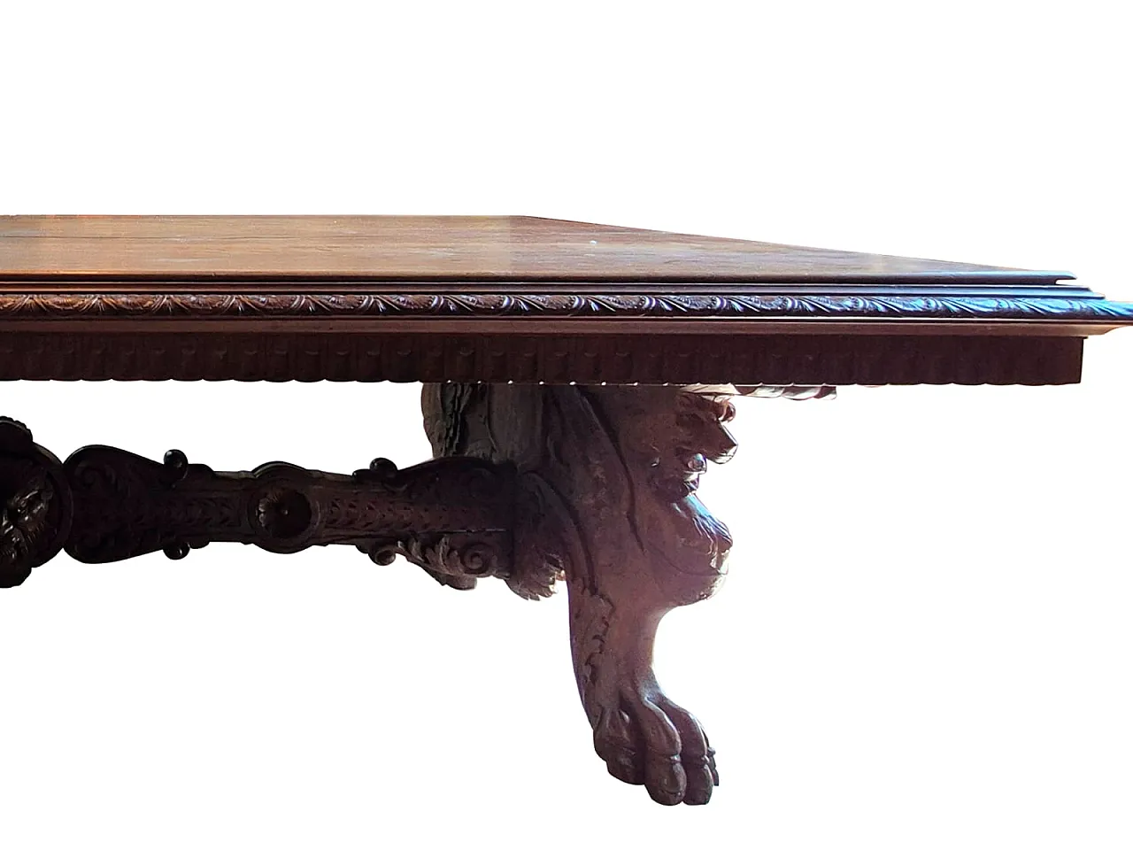 Monumental Neo-Renaissance Florentine table in carved walnut, 20th c. 18