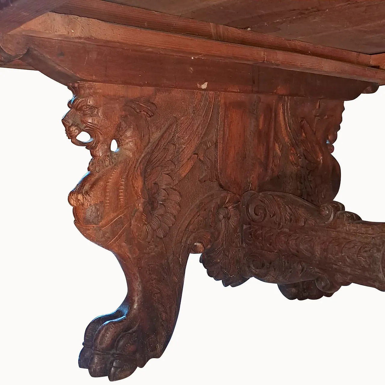 Monumental Neo-Renaissance Florentine table in carved walnut, 20th c. 26