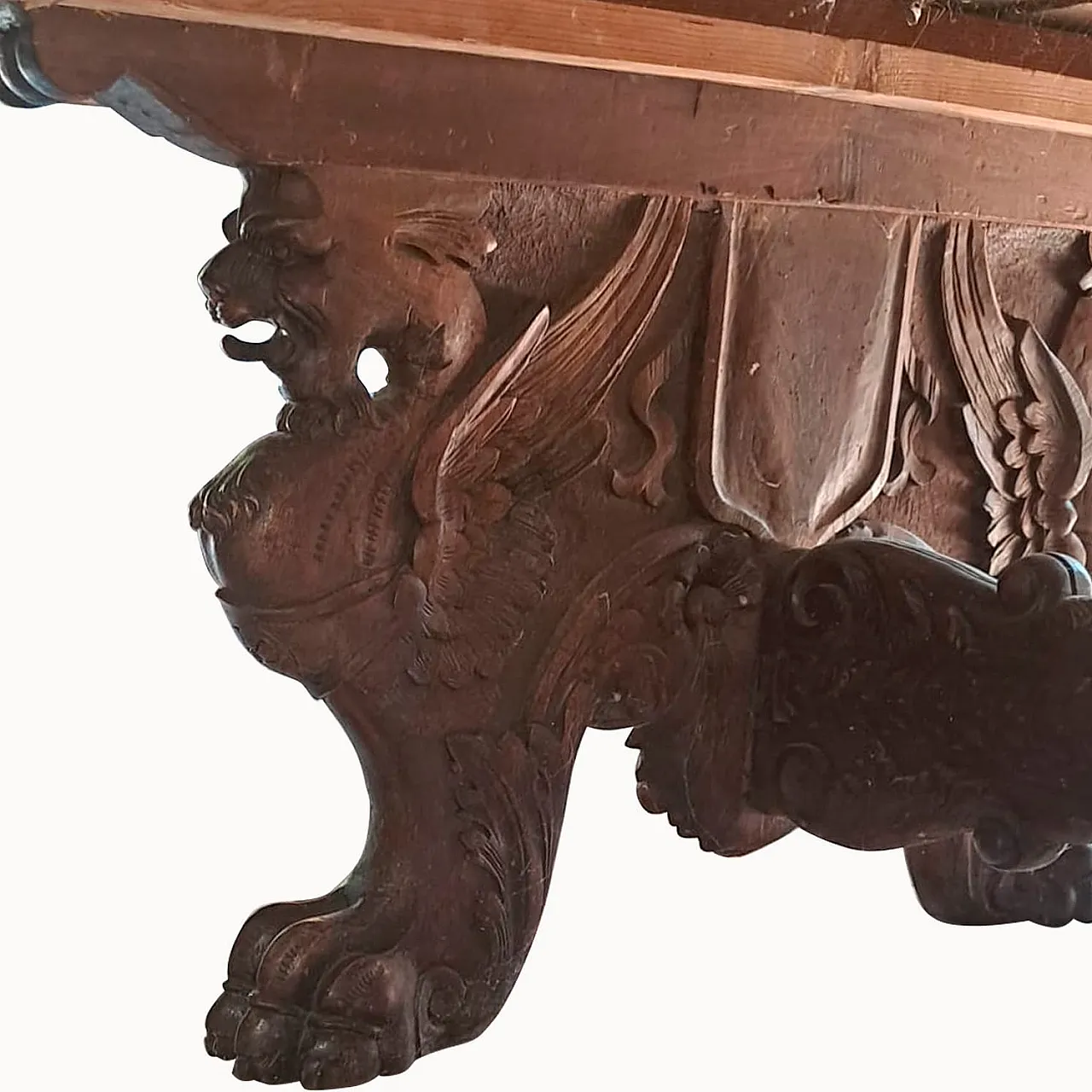 Monumental Neo-Renaissance Florentine table in carved walnut, 20th c. 28