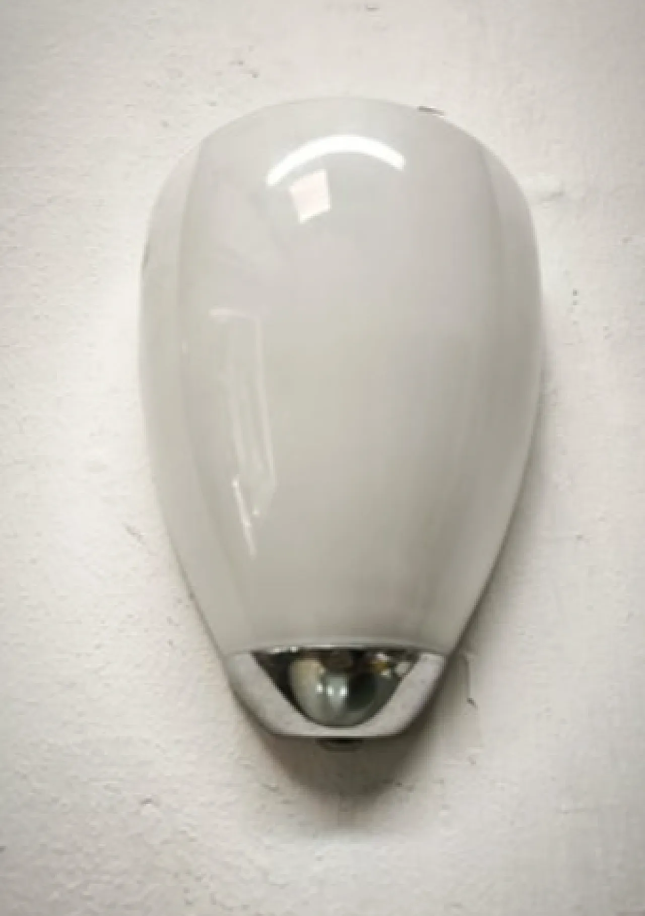 Chrome wall light with opal glass, 1990s 2