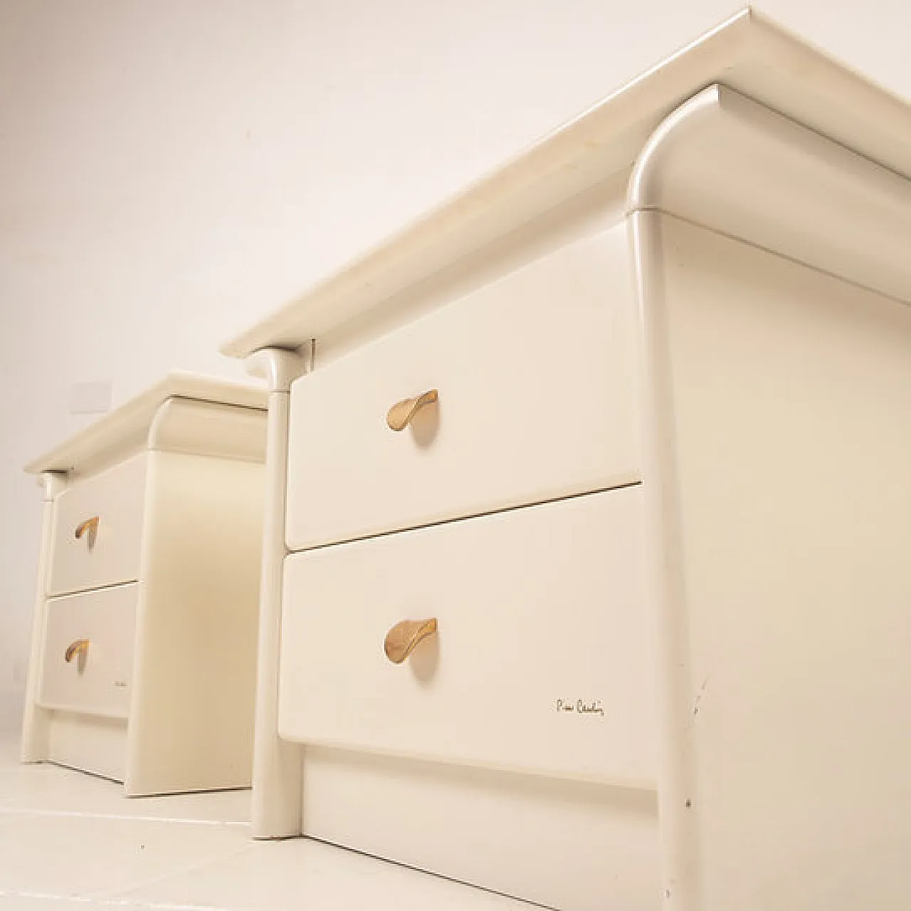Pair of cream lacquered bedside tables by Pierre Cardin, 1980s 5