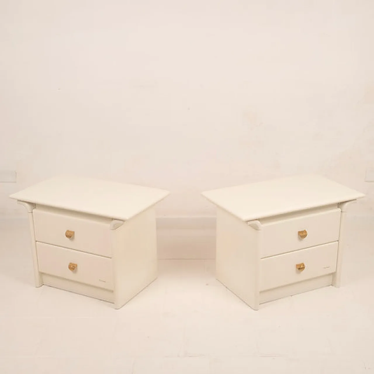 Pair of cream lacquered bedside tables by Pierre Cardin, 1980s 10