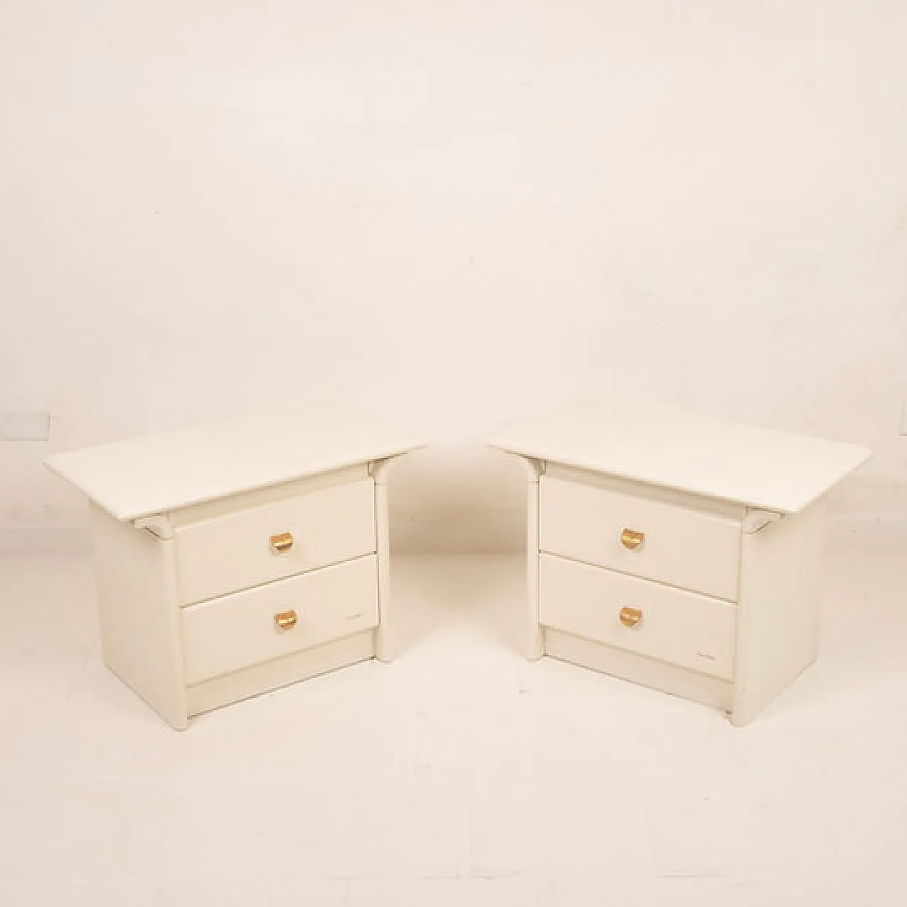 Pair of cream lacquered bedside tables by Pierre Cardin, 1980s 13
