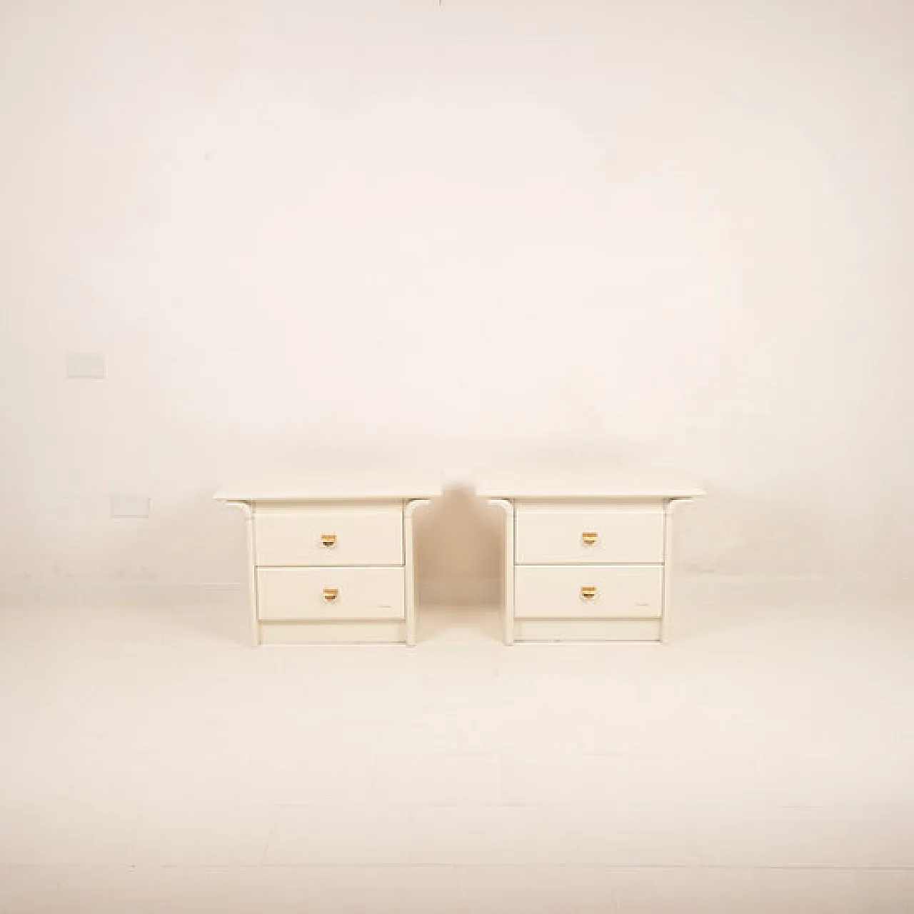 Pair of cream lacquered bedside tables by Pierre Cardin, 1980s 14