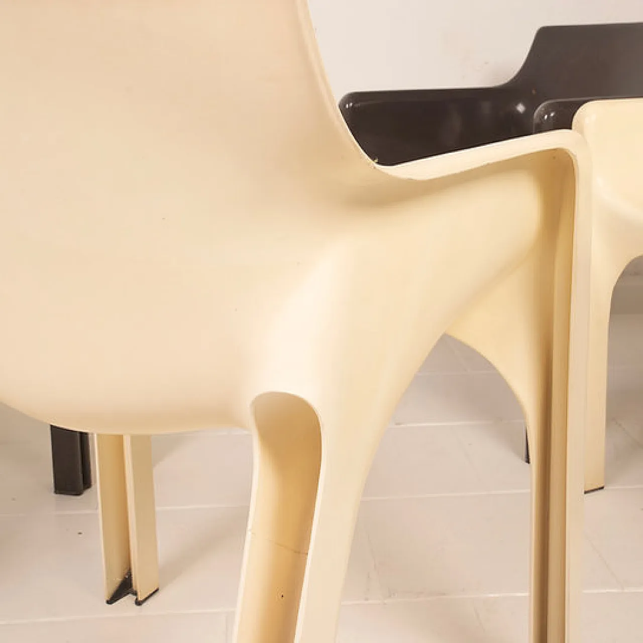 Gaudì armchairs by Vico Magistretti for Artemide, 1960s 9