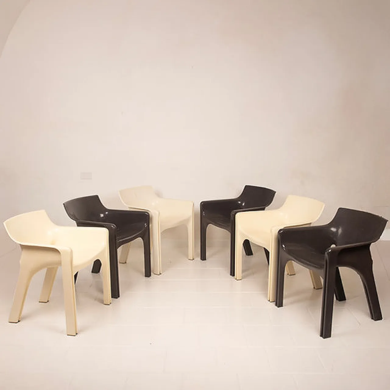 Gaudì armchairs by Vico Magistretti for Artemide, 1960s 14