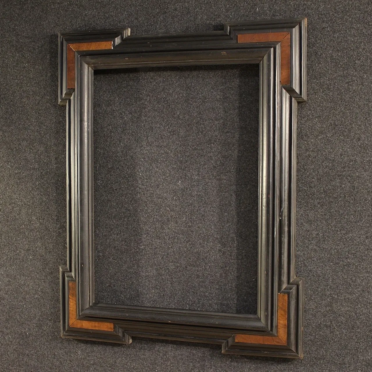 Guillauche frame, 20th century 13