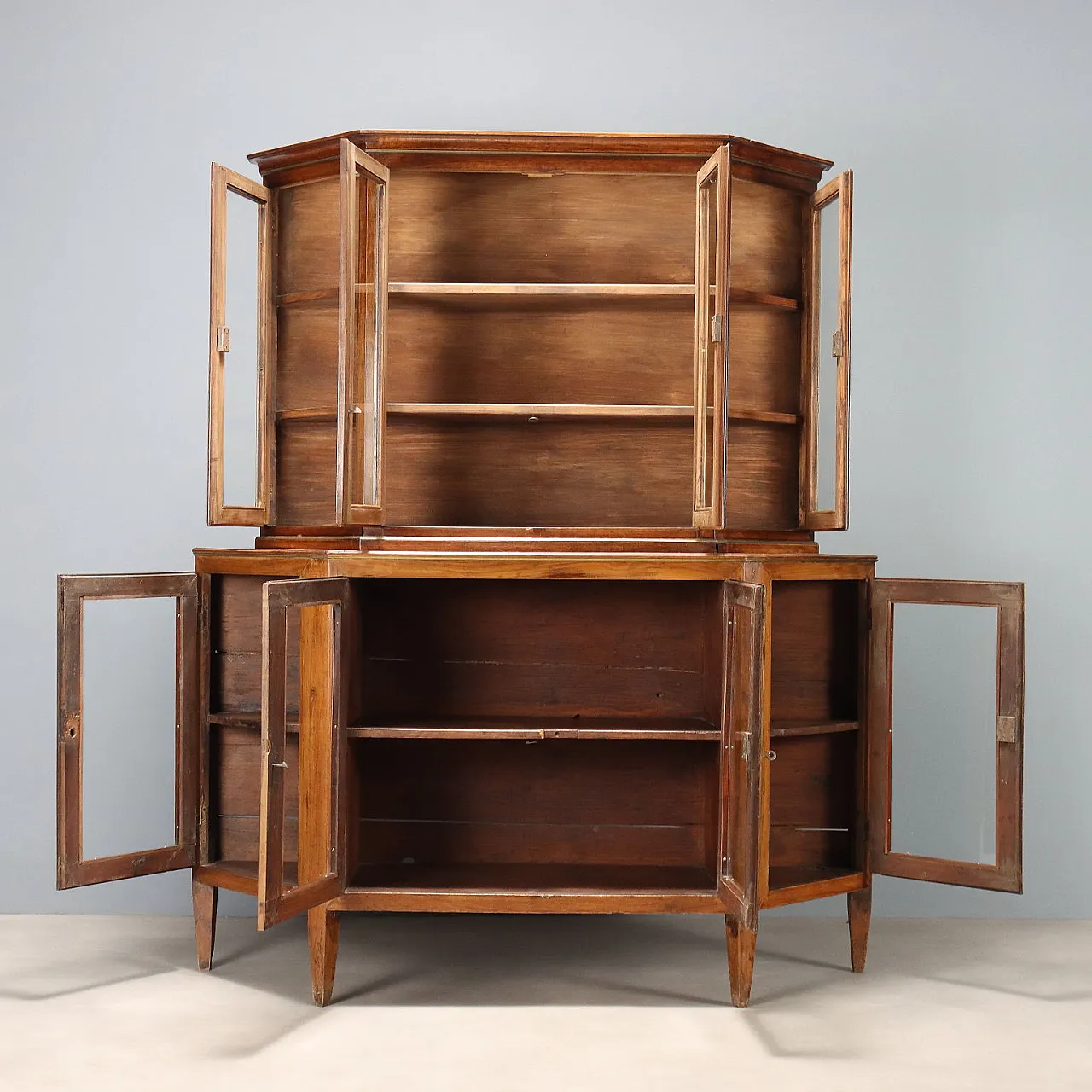 Double body corner sideboard in walnut, 19th century 4