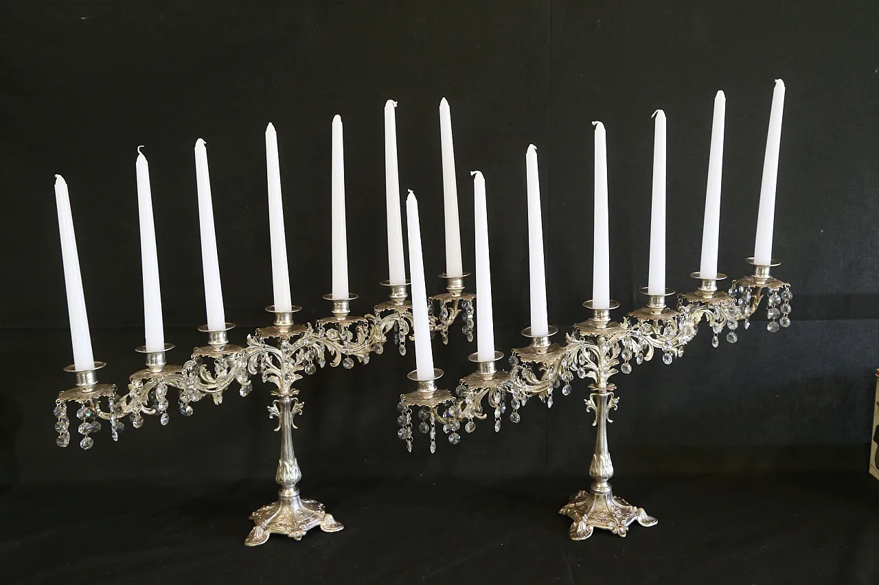 Coppia candelabri liturgici 7 fiamme stile barocco argentati, anni '30 1