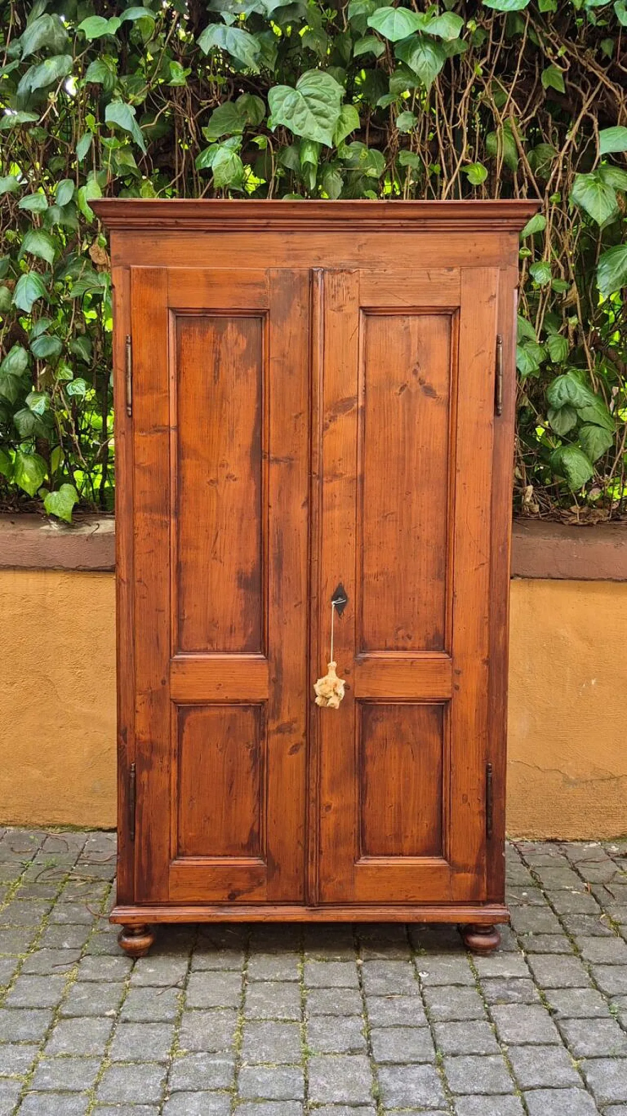 Credenza in legno di pino, metà '800 1