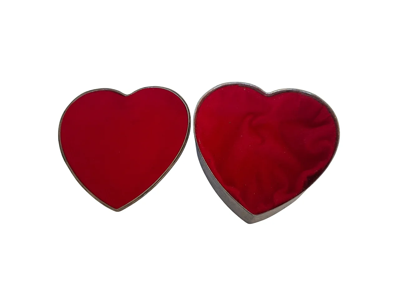 Heart-shaped metal jewelry box with golden bow, 90s 5